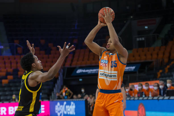 短期内暂停 短期内暂停